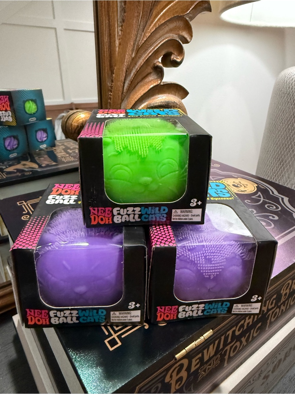 Nee Doh Fuzz Wild Cats Kids - Green & Purple